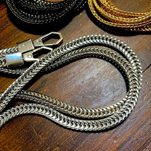 Silver tone chain replacement strap - Picture 2 of 8
